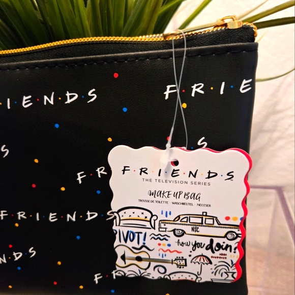 Friends TV Series Cosmetic Bag. • NEW w/Tag - Picture 3 of 10